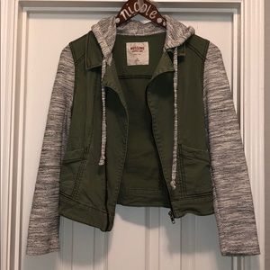 Fall zip up jacket 🍁